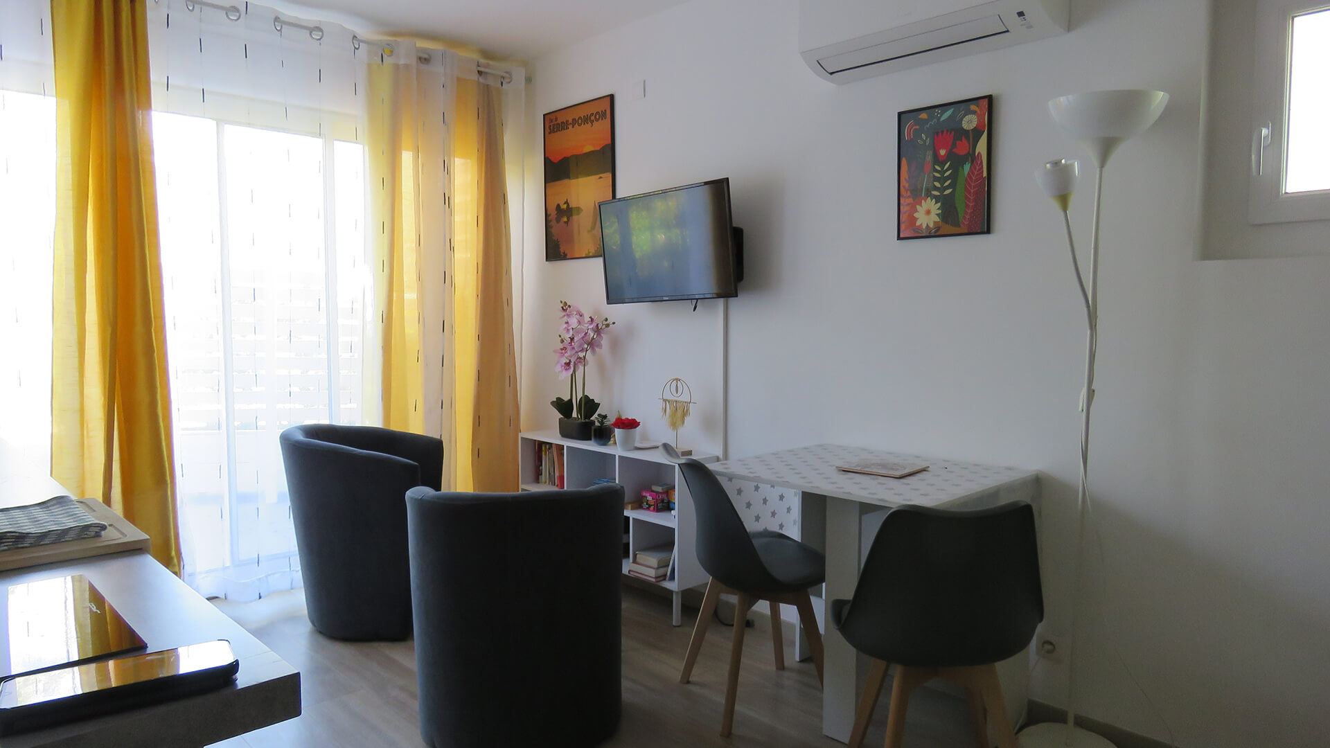 Studio Living room LouMélèze Location Vacances Embrun