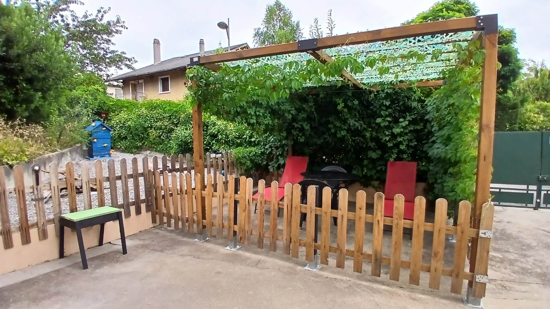 Studio chambre LouMélèze Location Vacances Embrun