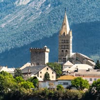 Location entre particuliers à Embrun : pourquoi éviter les frais de commission